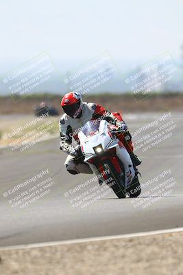 media/Sep-20-2025-TrackDaz (Sat) [[27f0cde673]]/A Group/2pm (Turn 9)/